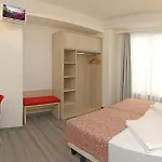 Orchidea Готель Бардоліно