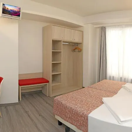 Orchidea Готель Бардоліно