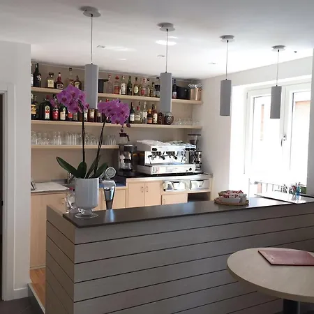 Готель Orchidea 3*