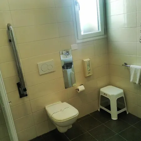 Orchidea Готель Бардоліно